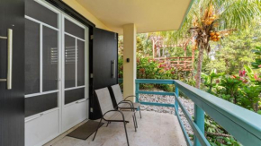 Casita 3 at Ceiba Tree Inn. Tranquility with Garden Views and Pergola with Ocean Overlook